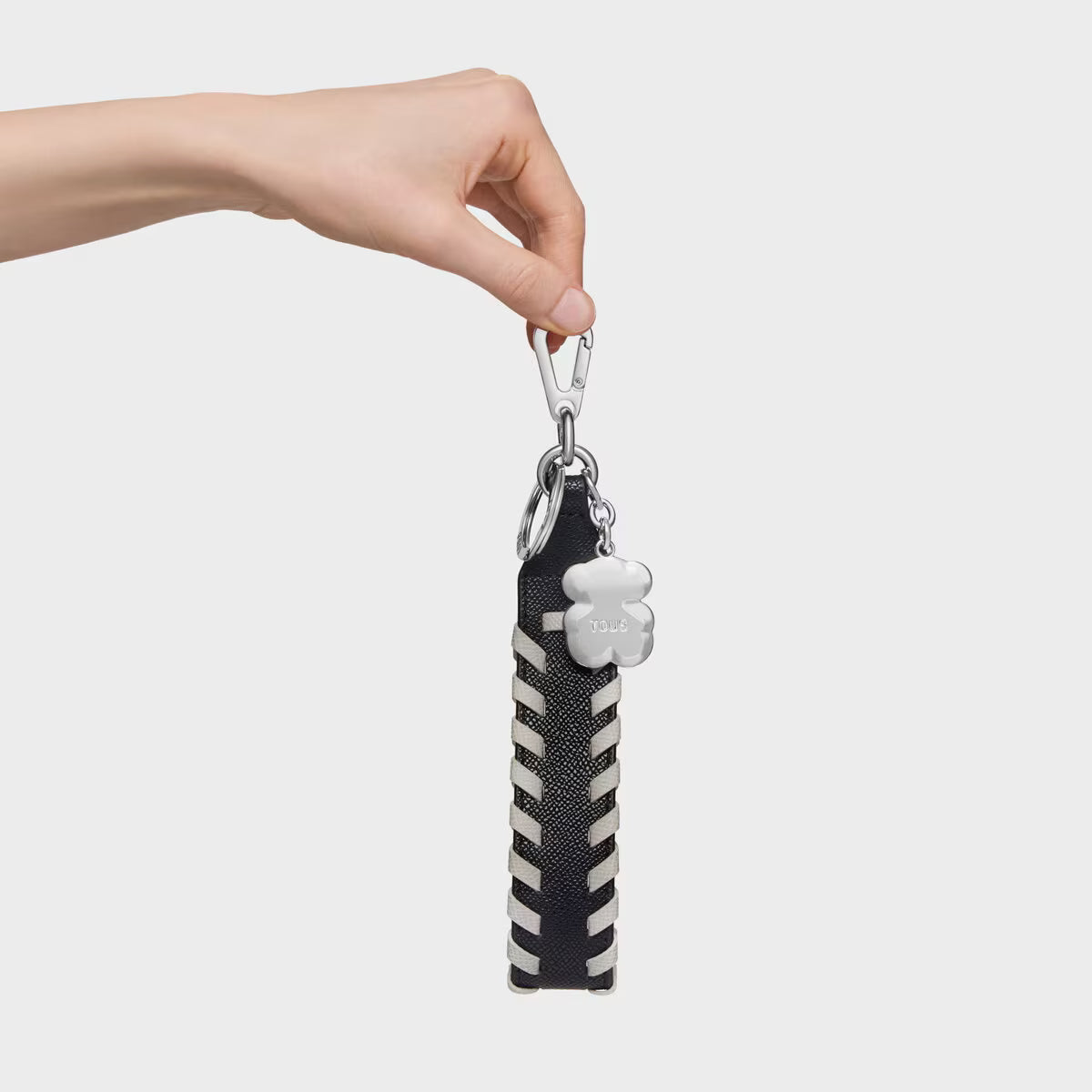 Llavero Tous negro y gris Ribbon Braid