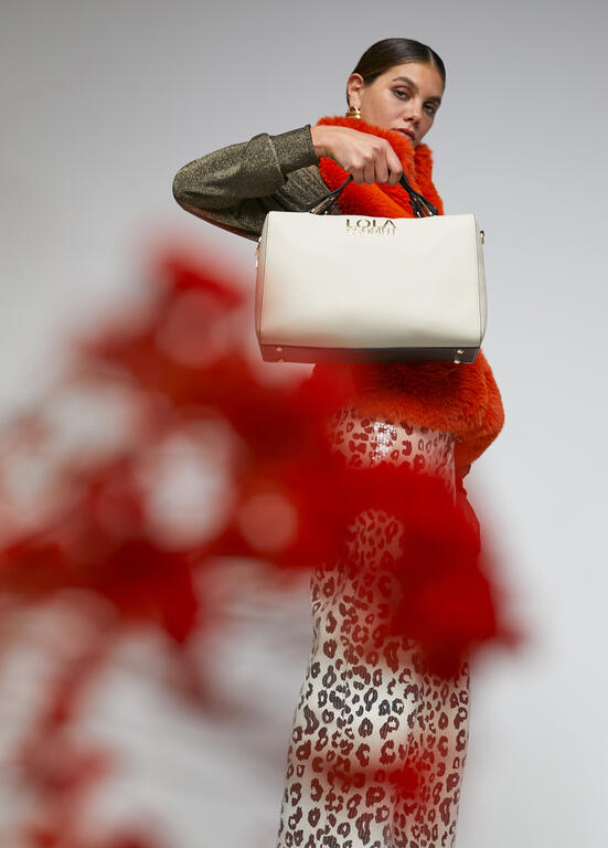 Bolso Lola Casademunt Maletín Efecto Piel