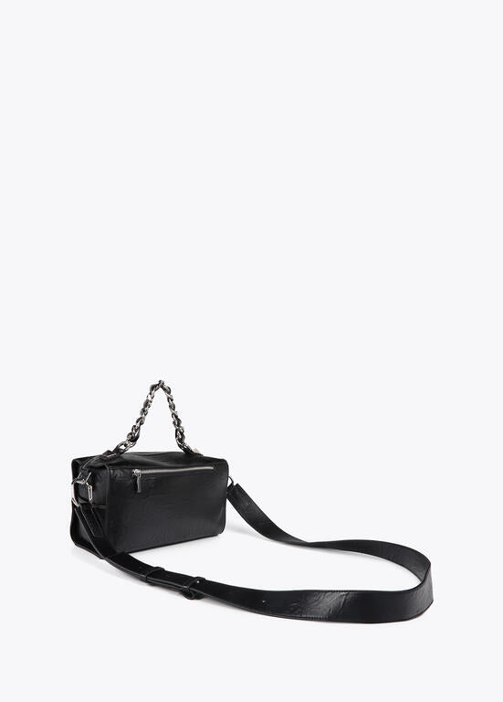Bolso Lola Casademunt efecto piel arrugada con detalles metálicos y tachas XL