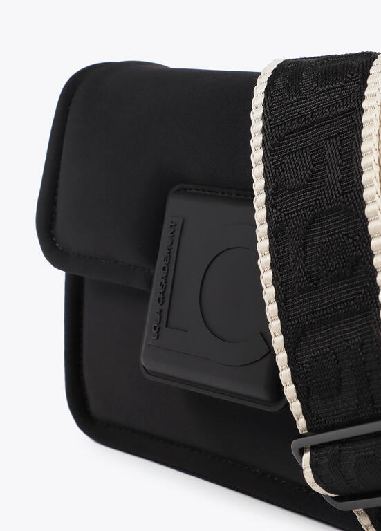 Bandolera Lola Casademunt tejido tipo neopreno con detalle de logo silicona al tono