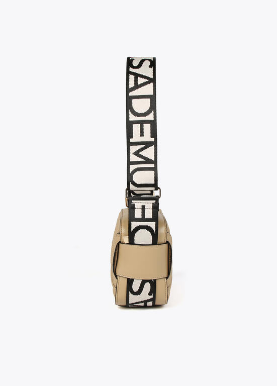Bandolera Lola Casademunt en tejido monograma con asa logotipada