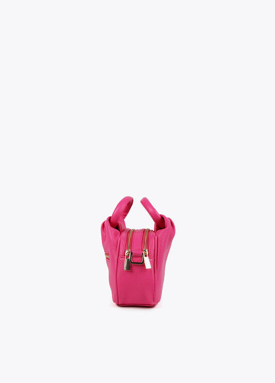 Bolso Lola Casademunt asas trenzadas efecto piel granulada fucsia