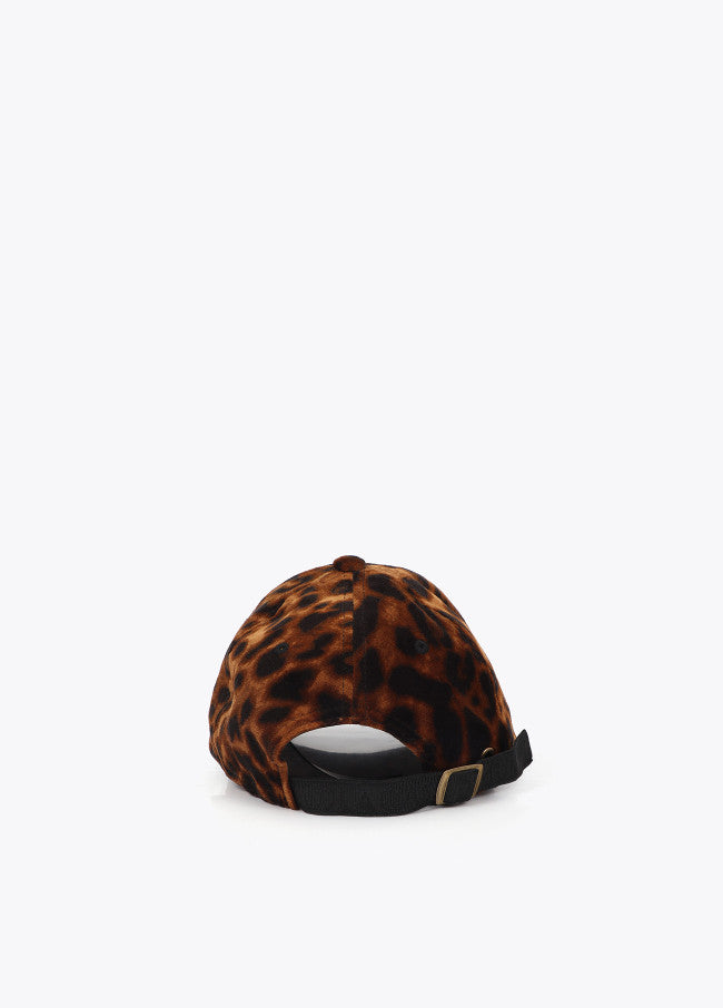 Gorra Lola Casademunt animal print