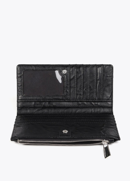 Billetera Lola Casademunt efecto de piel arrugada con tachas XL