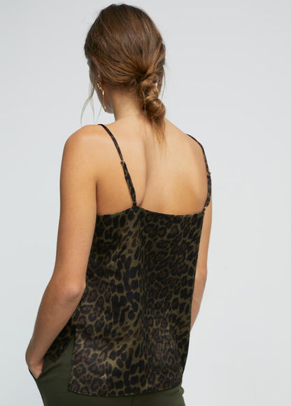 Top lencero Lola Casademunt con puntilla y estampado animal