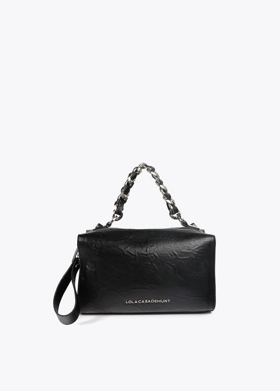 Bolso Lola Casademunt  efecto piel arrugada con detalles metálicos y tachas XL