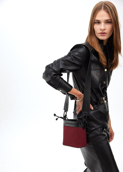 Bolso bandolera Lola Casademunt hobo combinado tejido y efecto piel Burdeos