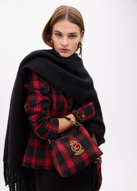 Bolso Lola Casademut Tejido cuadros parche escudo ROJO-NEGRO