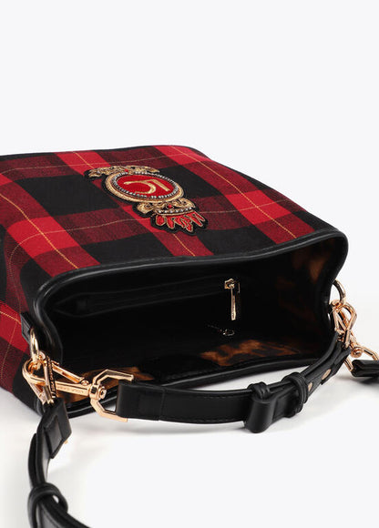 Bolso Lola Casademut Tejido cuadros parche escudo ROJO-NEGRO