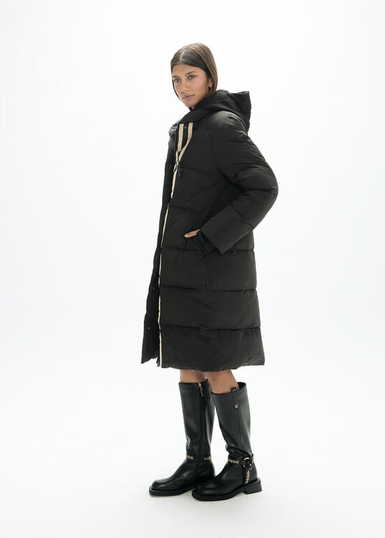 ANORAK LARGO CON CAPUCHA CIRCULAR NEGRO - LOLA CASADEMUNT