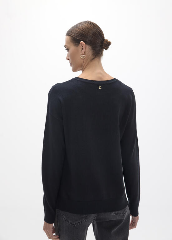 Jersey Lola Casademunt rosco embossed NEGRO