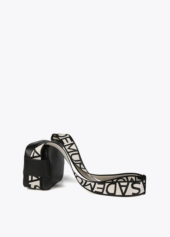 Bandolera Lola Casademunt negro efecto piel y con asas logotipadas