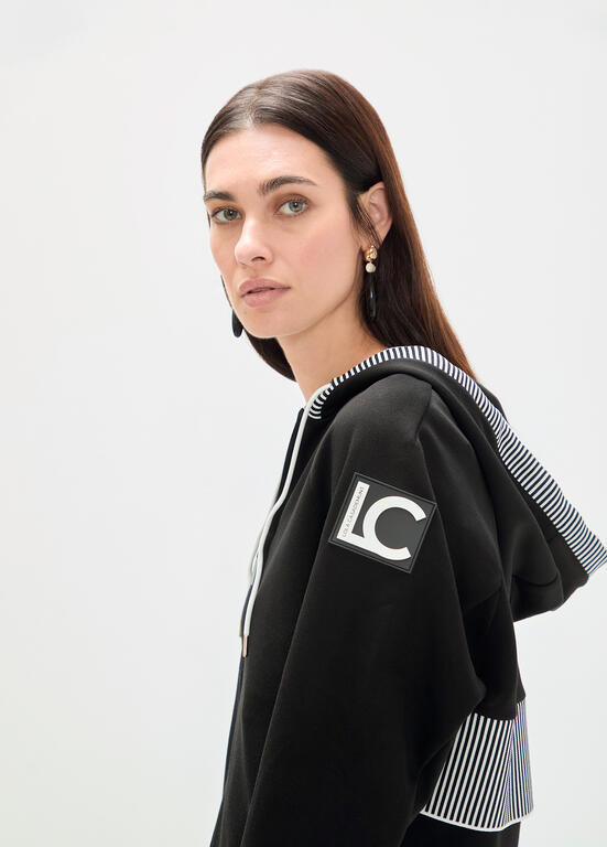 Sudadera Lola Casademunt scuba con capucha NEGRO